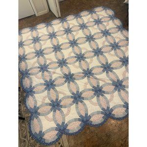 Vintage double wedding ring, patchwork quilt